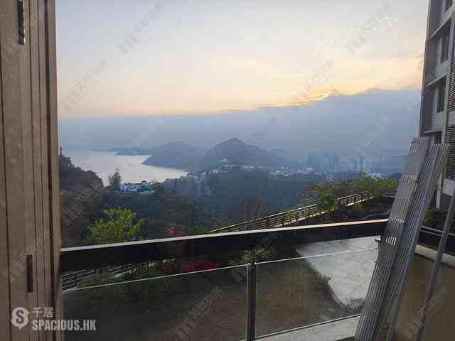 Jardines Lookout - Celestial Garden 01
