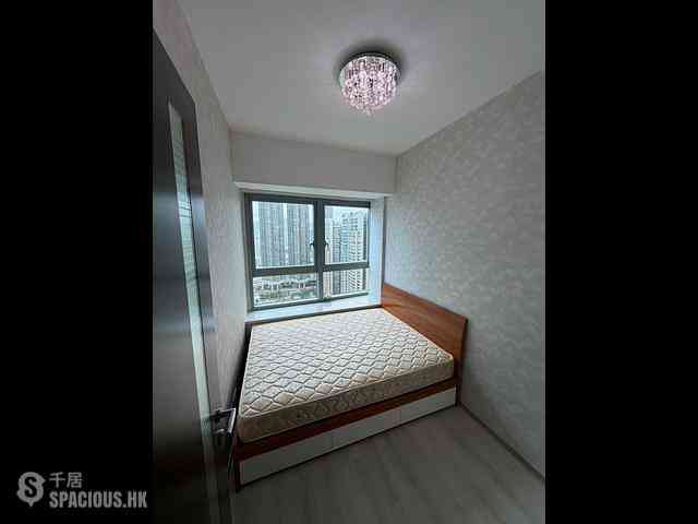 West Kowloon - The Harbourside Block 3 03