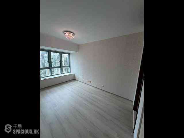 West Kowloon - The Harbourside Block 3 06