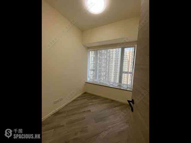 North Point - Fleur Pavilia Tower 2 05
