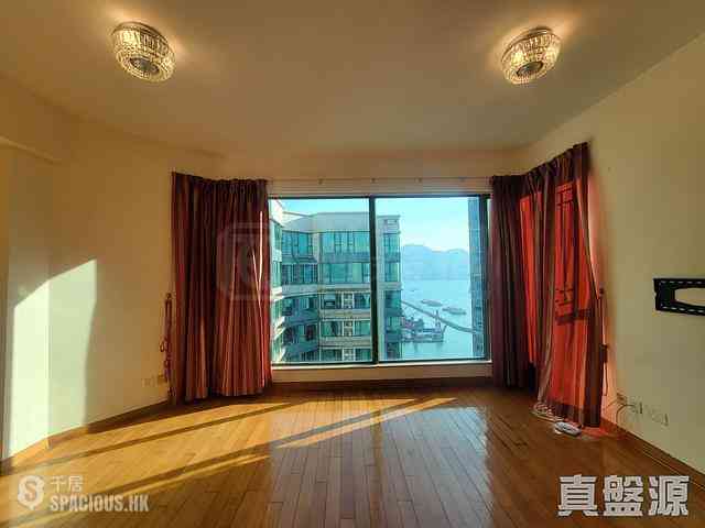 Tai Kok Tsui - Island Harbourview 04