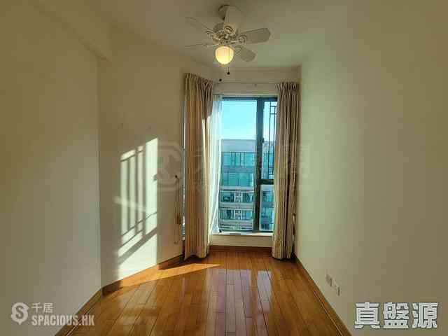 Tai Kok Tsui - Island Harbourview 12