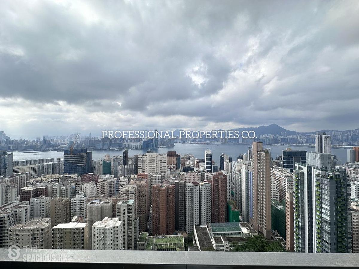 Braemar Hill - Sky Scraper 01