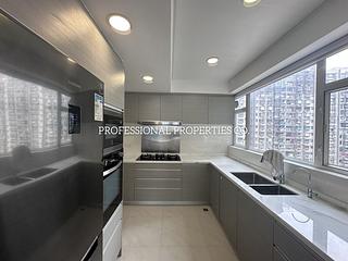 Braemar Hill - Sky Scraper 12
