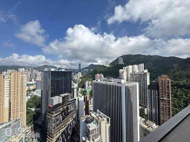 Wan Chai - The Avenue 01