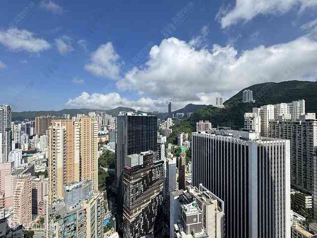 Wan Chai - The Avenue 11