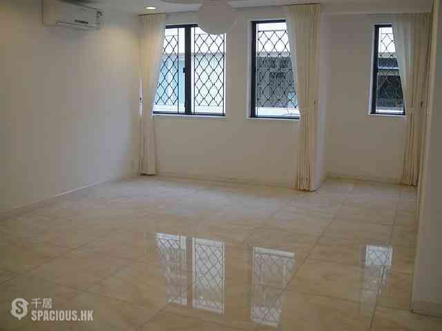 Mid Levels Central - 6B-6E, Bowen Road 03