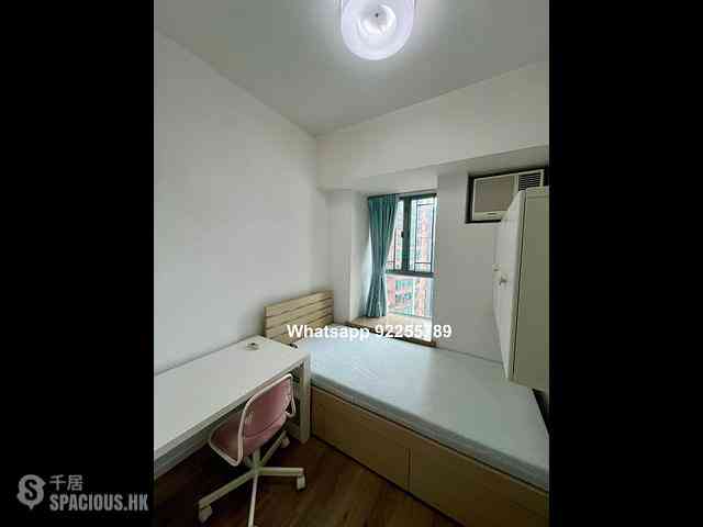 Sheung Wan - Queen's Terrace 09