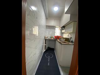 Sai Ying Pun - Siu Cheung Building 07