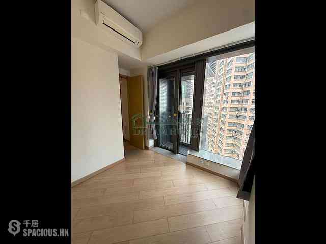 Shek Tong Tsui - Novum West 06