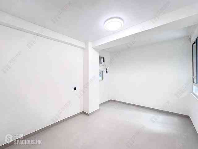 Wan Chai - Phoenix Court 04