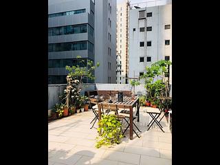 Central - 80, Stanley Street 18