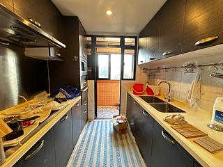 Happy Valley - The Broadville 11