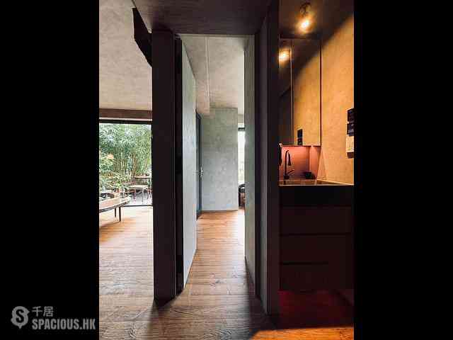 Stubbs Road - The Notting Hill 15