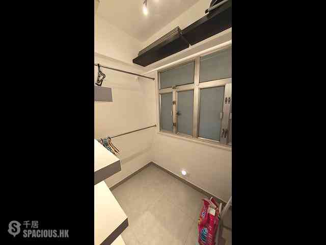 Sheung Wan - 17, Ko Shing Street 04