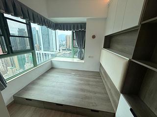 Wan Chai - Royal Court 04