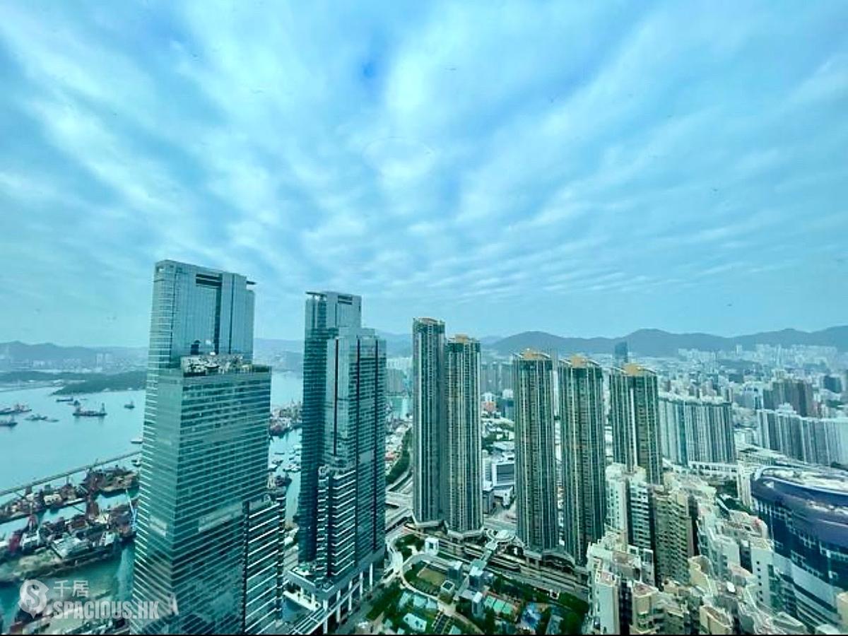 West Kowloon - The Harbourside 01