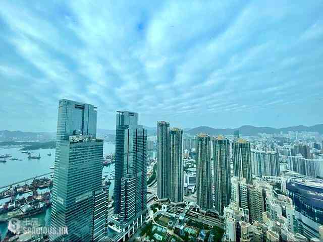 West Kowloon - The Harbourside 01