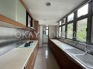 Pok Fu Lam - Villas Sorrento 05