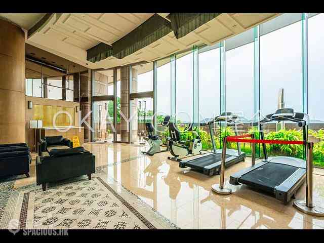 Pok Fu Lam - Villas Sorrento 17