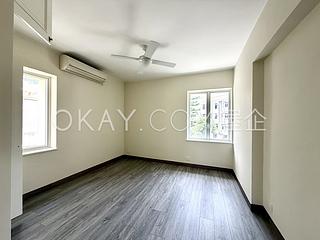 Chung Hom Kok - Villa Piubello 09