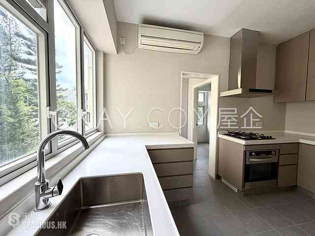 Chung Hom Kok - Villa Piubello 10