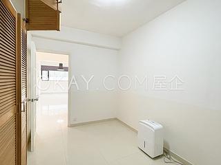 Mid Levels West - Hing Wah Mansions 17