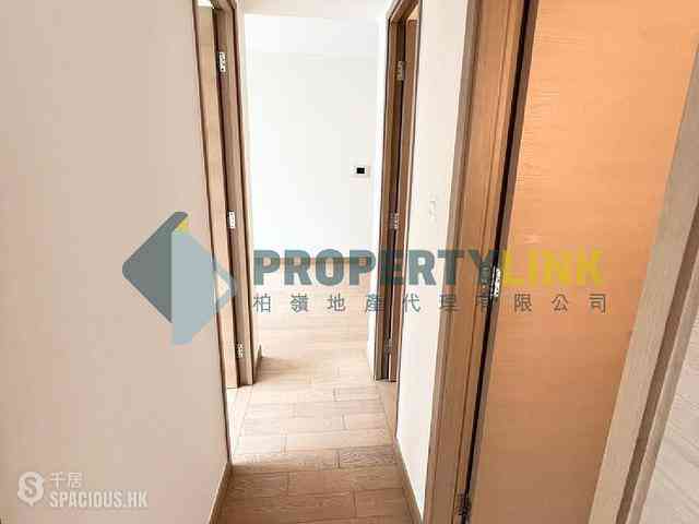 Sai Ying Pun - Island Crest 06