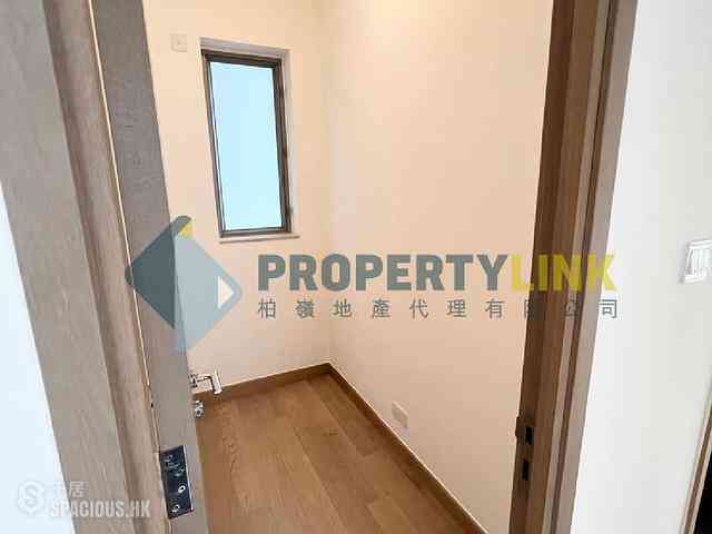 Sai Ying Pun - Island Crest 09