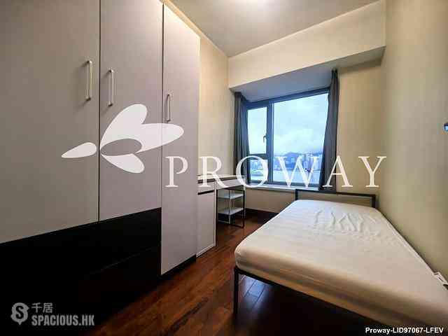 West Kowloon - The Harbourside 06
