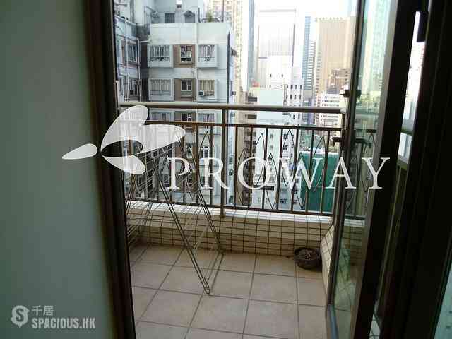 Wan Chai - The Zenith 01