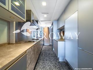 Mid Levels Central - Kennedy Park at Central 11