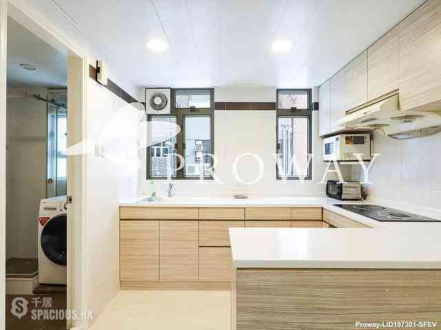 Mid Levels West - Chong Yuen 10