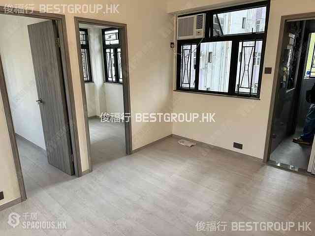 Sai Ying Pun - Fu Moon Building 04