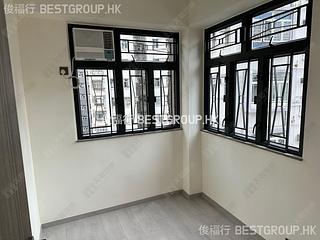 Sai Ying Pun - Fu Moon Building 05