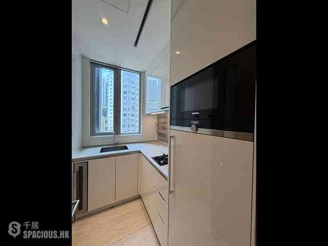 Sai Wan Ho - Island Residence 09