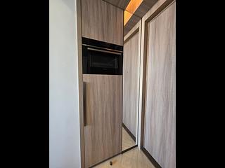 Tai Kok Tsui - Square Mile Phase 5 Gateway · Square Mile 05