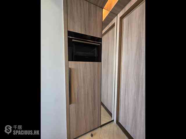 Tai Kok Tsui - Square Mile Phase 5 Gateway · Square Mile 05