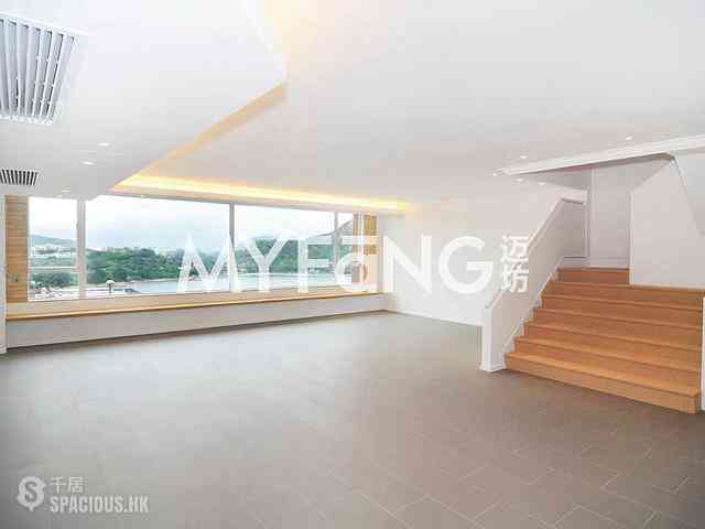 Chung Hom Kok - Pinewaver Villas 01