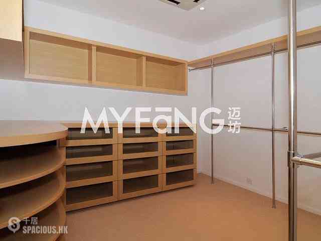 Chung Hom Kok - Pinewaver Villas 08