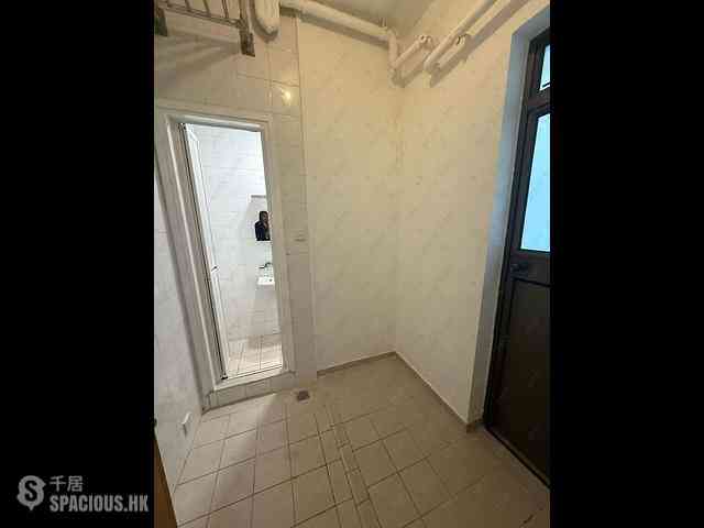 Shek Tong Tsui - The Belcher's Phase 2 Block 8 12