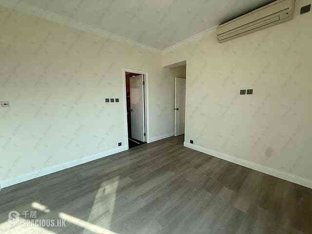 Shek Tong Tsui - The Belcher's Phase 2 Block 8 13