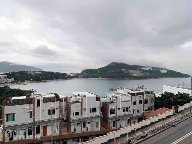 Chung Hom Kok - Pinewaver Villas 12
