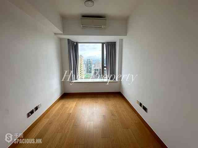 Sai Ying Pun - The Nova 06