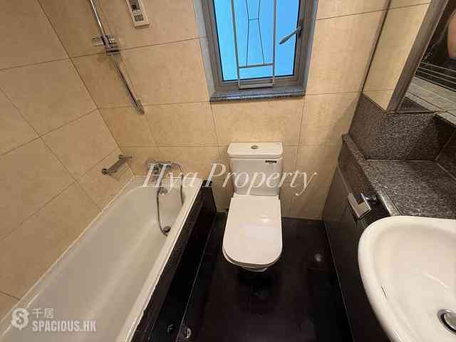 Kennedy Town - The Merton 11