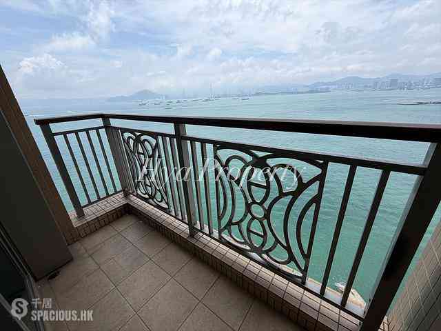 Kennedy Town - The Merton 12
