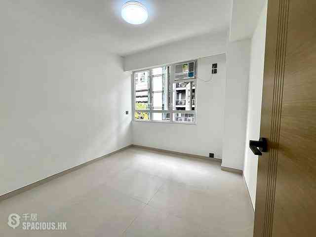 Wan Chai - Phoenix Court 03