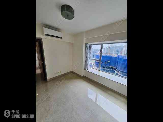 West Kowloon - The Waterfront 03