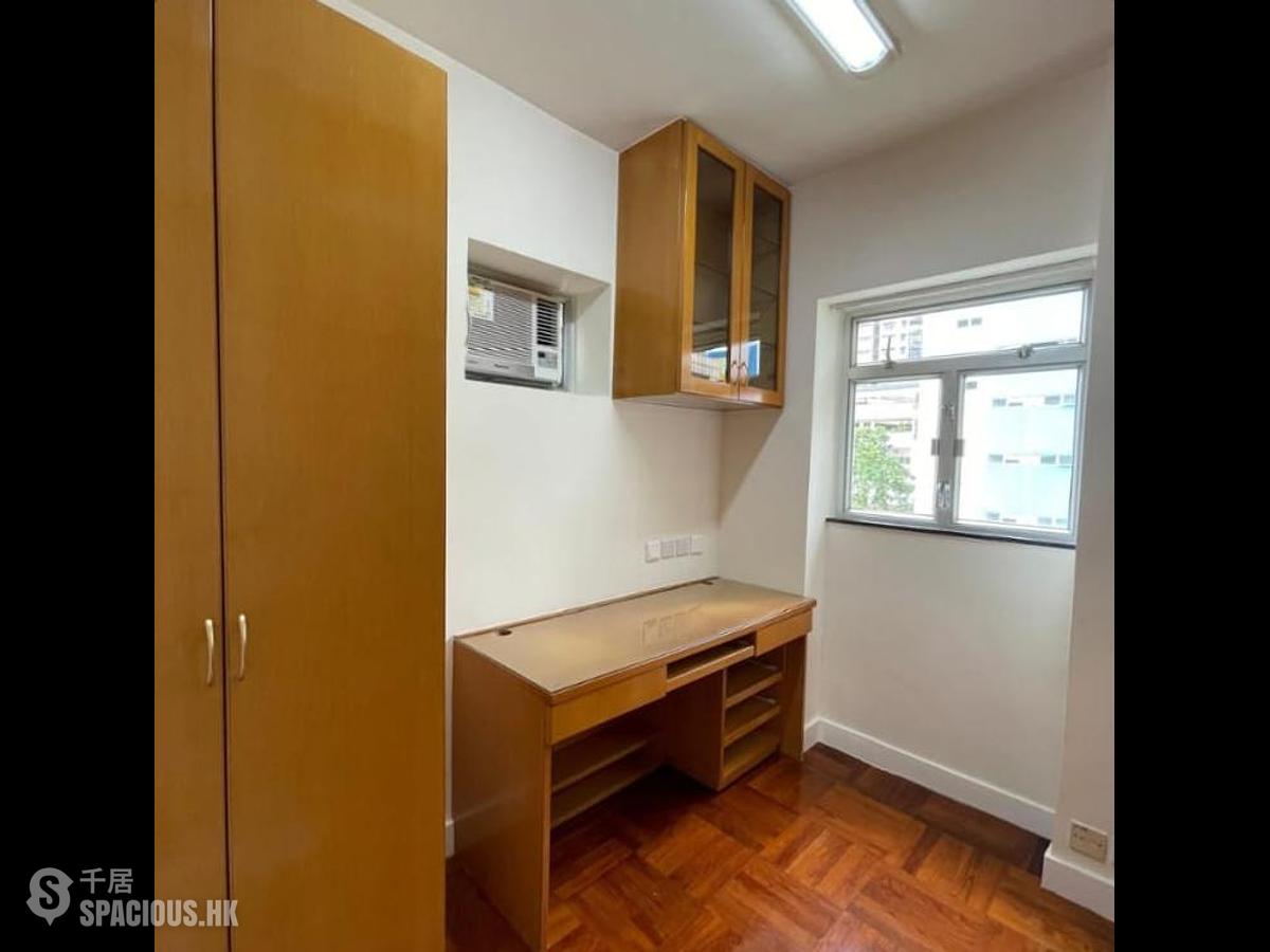 Wan Chai - Manrich Court 01