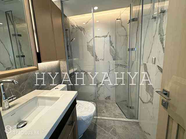 Sai Ying Pun - No.8 Hing Hon Road (Resiglow-Bonham) 06